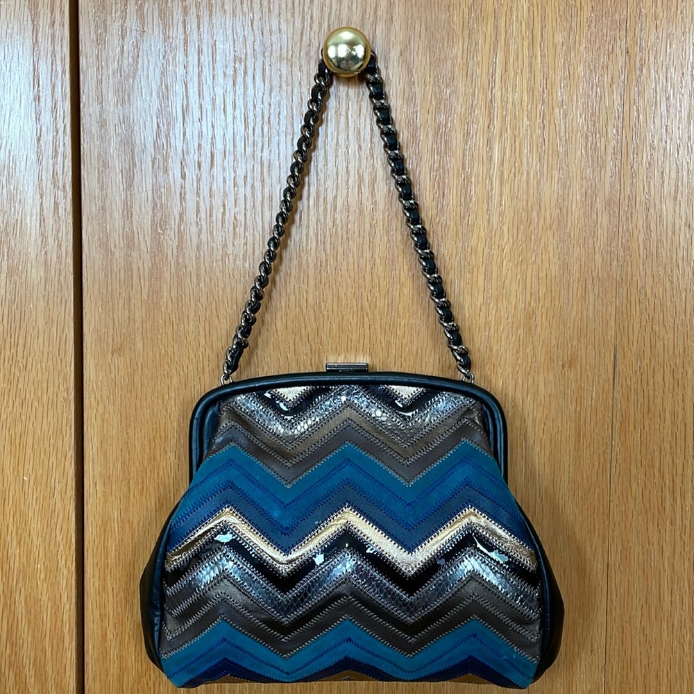CHANEL Chevron Leather Purse